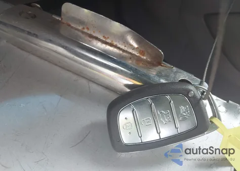 2019 Hyundai Tucson Value z USA, uszkodzony, nr VIN KM8J33A42KU847981